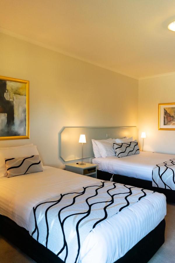 Deniliquin Country Club Motor Inn Exterior photo