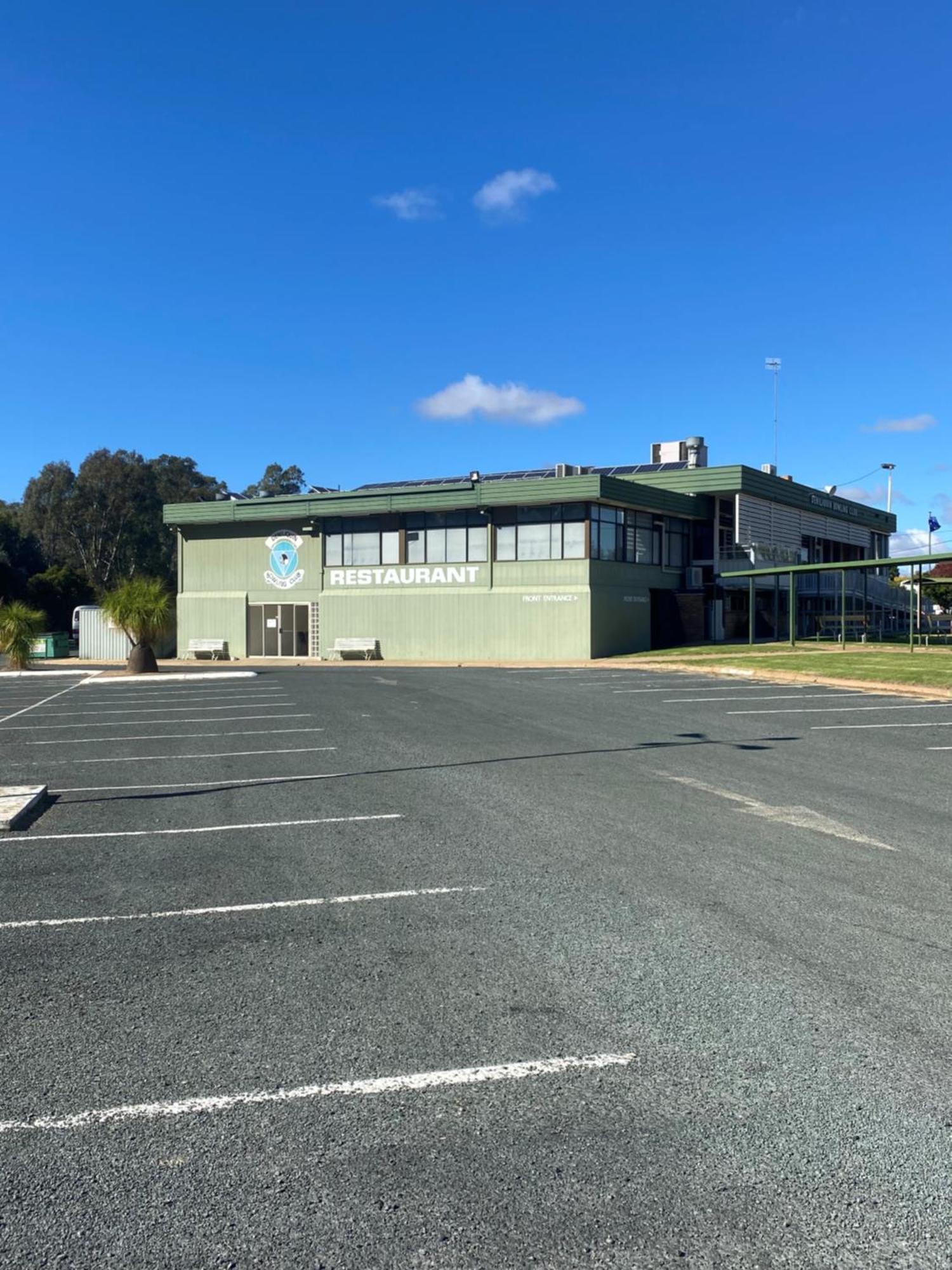 Deniliquin Country Club Motor Inn Exterior photo
