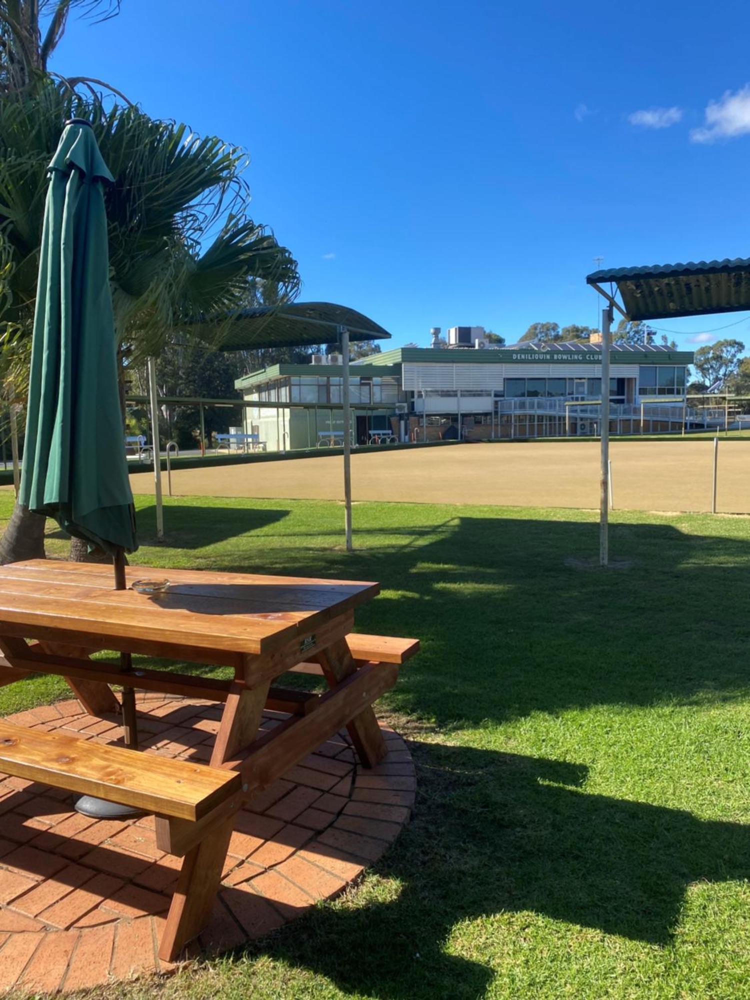 Deniliquin Country Club Motor Inn Exterior photo